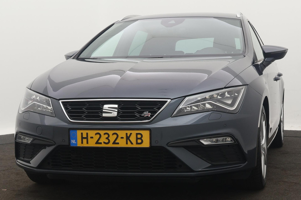 
SEAT León ST 1.5 TSI FR Ultimate Edition(NL-auto, 1e Eig, Dealer OnderH, Digitale Dash, Camera, StoelV, Digitale Dash, Etc) vol									