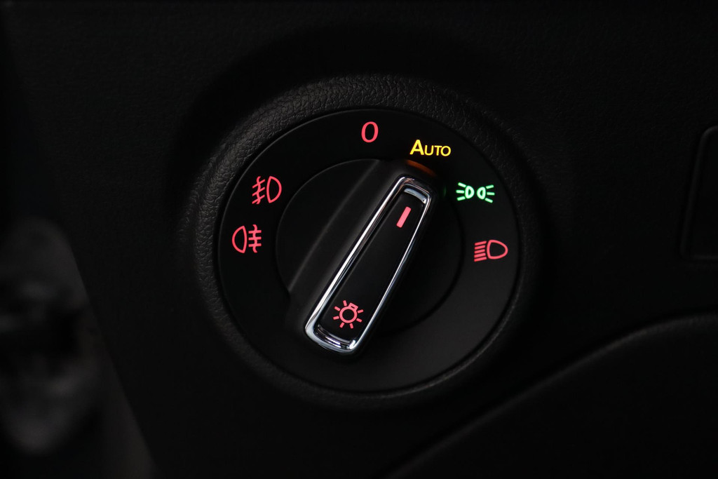 
SEAT León ST 1.5 TSI FR Ultimate Edition(NL-auto, 1e Eig, Dealer OnderH, Digitale Dash, Camera, StoelV, Digitale Dash, Etc) vol									