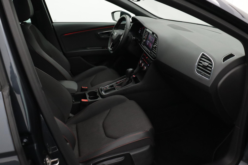
SEAT León ST 1.5 TSI FR Ultimate Edition(NL-auto, 1e Eig, Dealer OnderH, Digitale Dash, Camera, StoelV, Digitale Dash, Etc) vol									