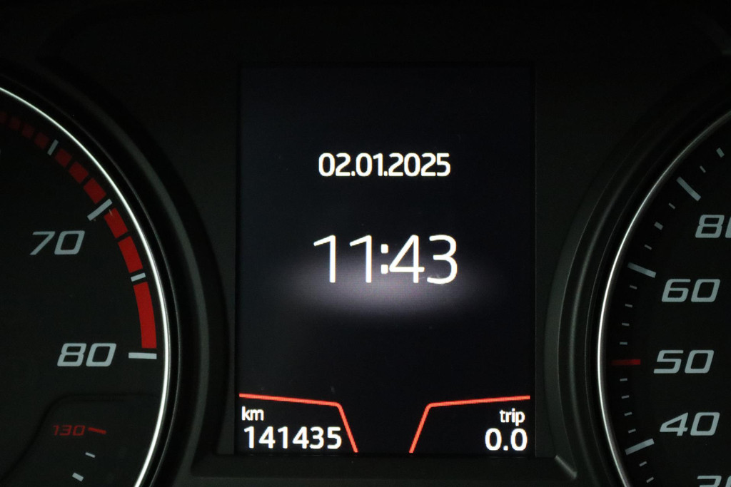 
SEAT León ST 1.5 TSI FR Business Intense (NAVIGATIE, PDC, NAVIGATIE, CARPLAY, CRUISE CONTROL, LED, NL-AUTO, GOED ONDERHOUDEN) vol									