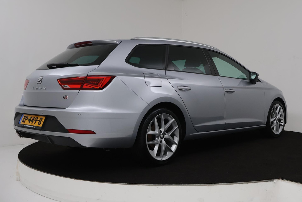 
SEAT León ST 1.5 TSI FR Business Intense (NAVIGATIE, PDC, NAVIGATIE, CARPLAY, CRUISE CONTROL, LED, NL-AUTO, GOED ONDERHOUDEN) vol									