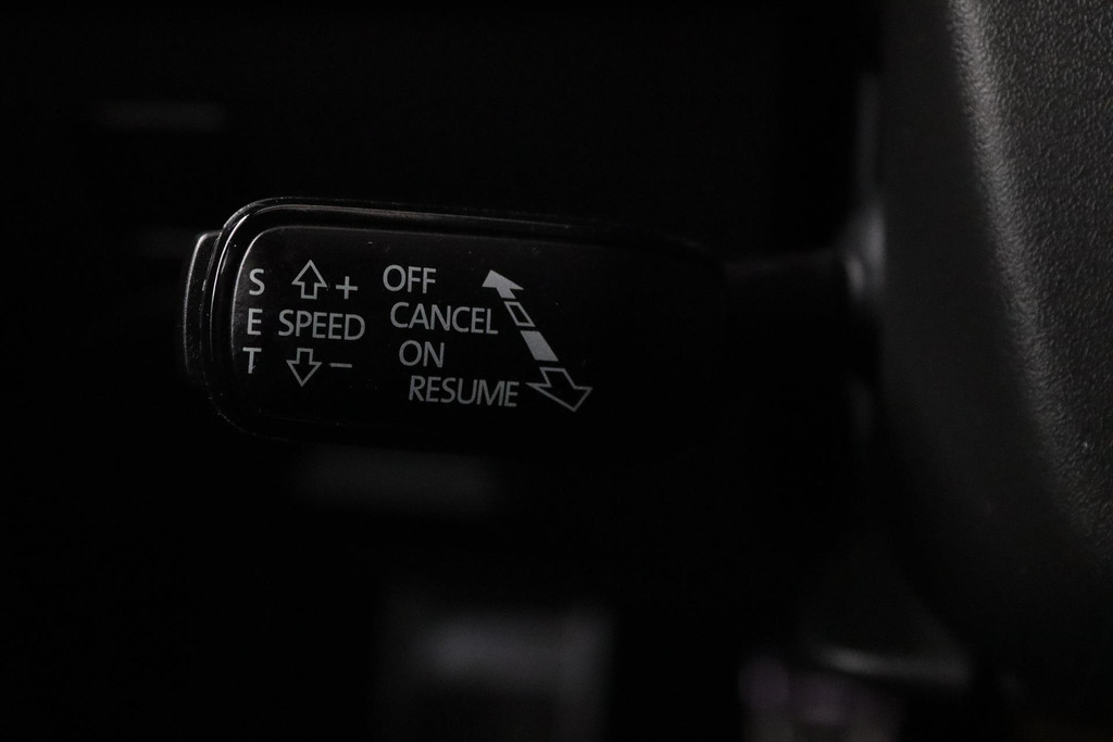 
SEAT León ST 1.5 TSI FR Business Intense (NAVIGATIE, PDC, NAVIGATIE, CARPLAY, CRUISE CONTROL, LED, NL-AUTO, GOED ONDERHOUDEN) vol									