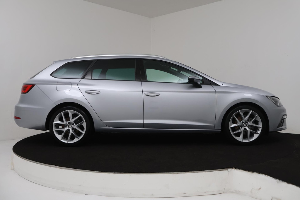 
SEAT León ST 1.5 TSI FR Business Intense (NAVIGATIE, PDC, NAVIGATIE, CARPLAY, CRUISE CONTROL, LED, NL-AUTO, GOED ONDERHOUDEN) vol									