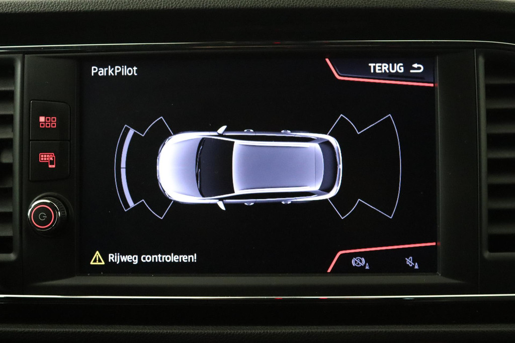 
SEAT León ST 1.5 TSI FR Business Intense (NAVIGATIE, PDC, NAVIGATIE, CARPLAY, CRUISE CONTROL, LED, NL-AUTO, GOED ONDERHOUDEN) vol									