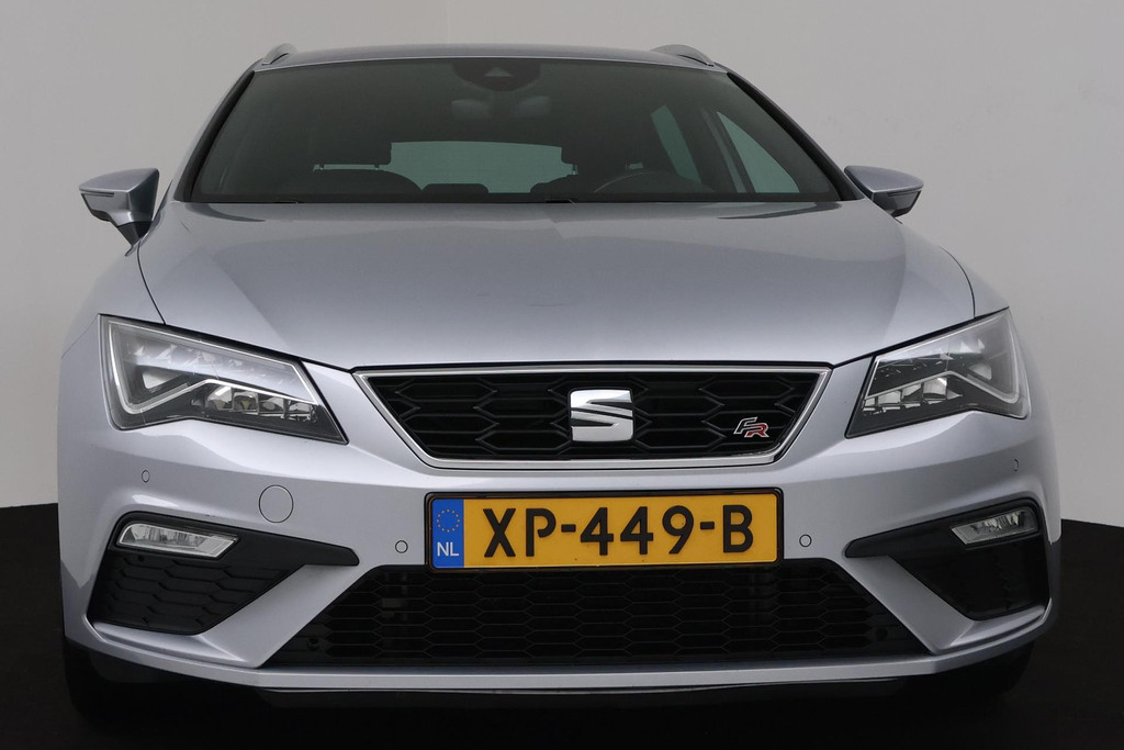 
SEAT León ST 1.5 TSI FR Business Intense (NAVIGATIE, PDC, NAVIGATIE, CARPLAY, CRUISE CONTROL, LED, NL-AUTO, GOED ONDERHOUDEN) vol									