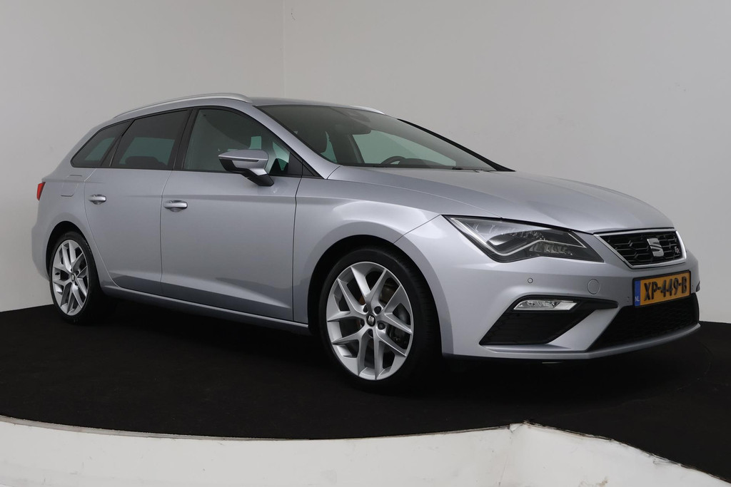 
SEAT León ST 1.5 TSI FR Business Intense (NAVIGATIE, PDC, NAVIGATIE, CARPLAY, CRUISE CONTROL, LED, NL-AUTO, GOED ONDERHOUDEN) vol									
