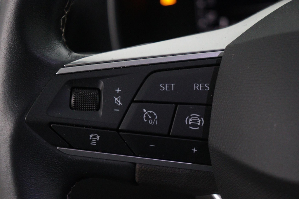 
SEAT Leon Sportstourer 1.0 TSI Style Business Intense (VIRTUAL, CAMERA, CARPLAY, ADAPTIVE CRUISE, 1e EIGENAAR, GOED ONDERHOUDEN) vol									