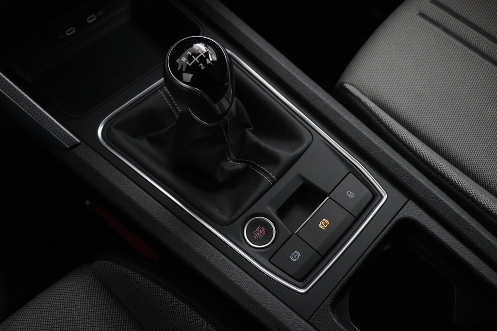 
SEAT Leon Sportstourer 1.0 TSI Style Business Intense (VIRTUAL, CAMERA, CARPLAY, ADAPTIVE CRUISE, 1e EIGENAAR, GOED ONDERHOUDEN) vol									