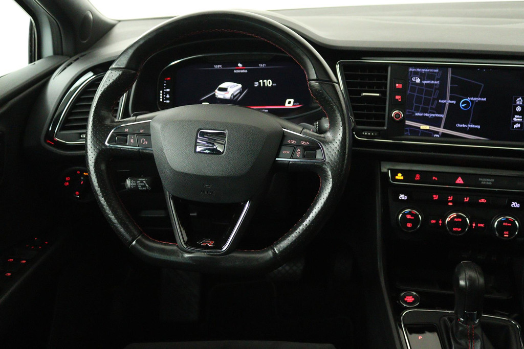 
SEAT Leon 1.5 TSI FR Business Intense (PANORAMADAK, PARKEERSENSOREN, TREKHAAK, CRUISE, NAVI, AUTOMAAT, NL-AUTO, GOED ONDERHOUDEN) vol									