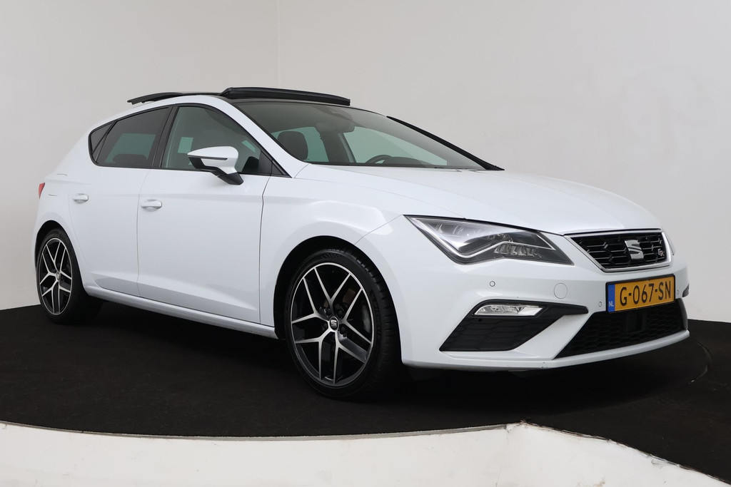 
SEAT Leon 1.5 TSI FR Business Intense (PANORAMADAK, PARKEERSENSOREN, TREKHAAK, CRUISE, NAVI, AUTOMAAT, NL-AUTO, GOED ONDERHOUDEN) vol									
