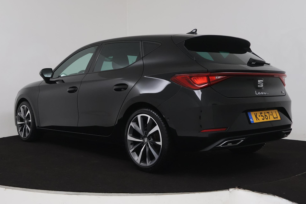 
SEAT Leon 1.5 eTSI FR Launch Edition (VIRTUAL, STUURVERWARMING, SFEERVERLICHTING, CAMERA, ADAPTIVE CRUISE, 1e EIGENAAR) vol									