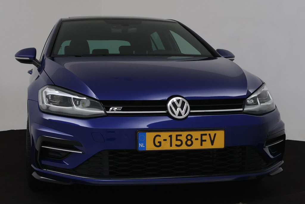 
Volkswagen Golf 1.5 TSI Highline Business R Automaat (PANORAMADAK, VIRTUAL, NAVIGATIE, PDC, ADAPTIVE, NL-AUTO, GOED ONDERHOUDEN) vol									