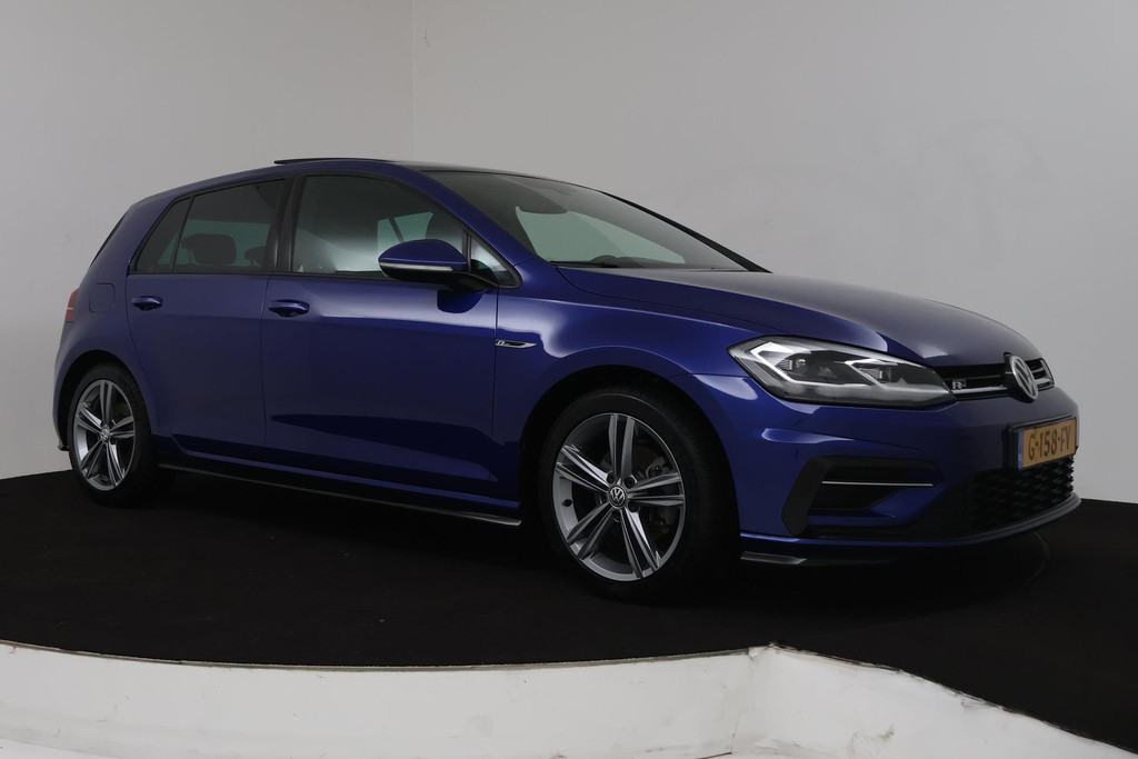 
Volkswagen Golf 1.5 TSI Highline Business R Automaat (PANORAMADAK, VIRTUAL, NAVIGATIE, PDC, ADAPTIVE, NL-AUTO, GOED ONDERHOUDEN) vol									