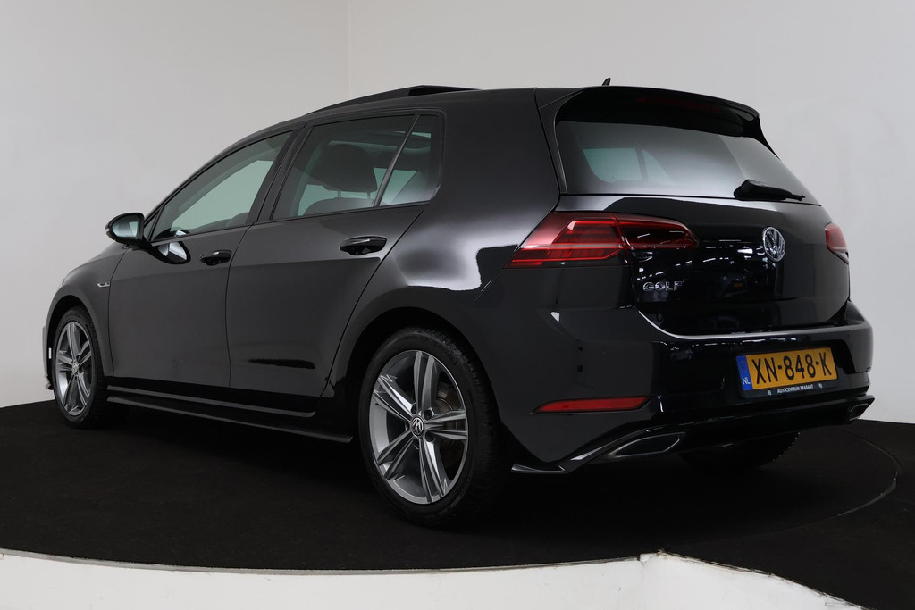 
Volkswagen Golf 1.0 TSI Highline (PANORAMADAK, PARKEERSENSOREN, NAVIGATIE, CARPLAY, STOELVERWARMING, GOED ONDEROUDEN) vol									