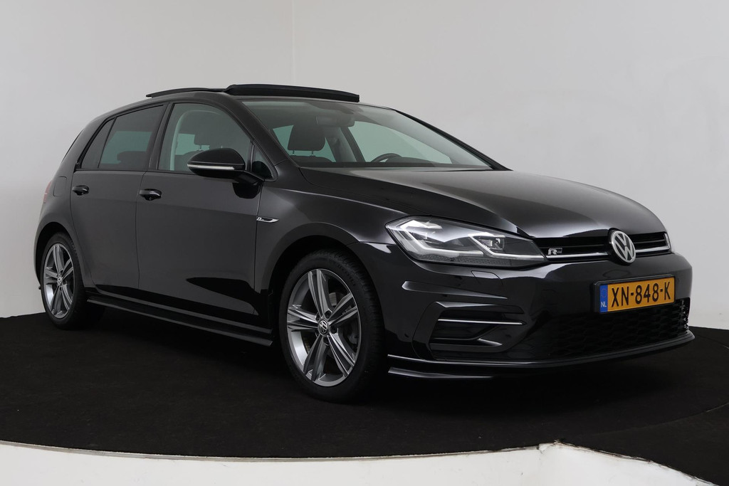 
Volkswagen Golf 1.0 TSI Highline (PANORAMADAK, PARKEERSENSOREN, NAVIGATIE, CARPLAY, STOELVERWARMING, GOED ONDEROUDEN) vol									