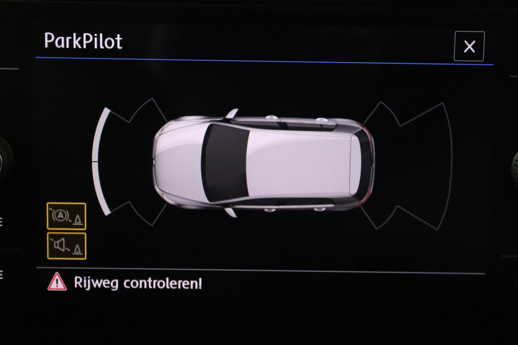 
Volkswagen Golf 1.0 TSI Highline (PANORAMADAK, PARKEERSENSOREN, NAVIGATIE, CARPLAY, STOELVERWARMING, GOED ONDEROUDEN) vol									