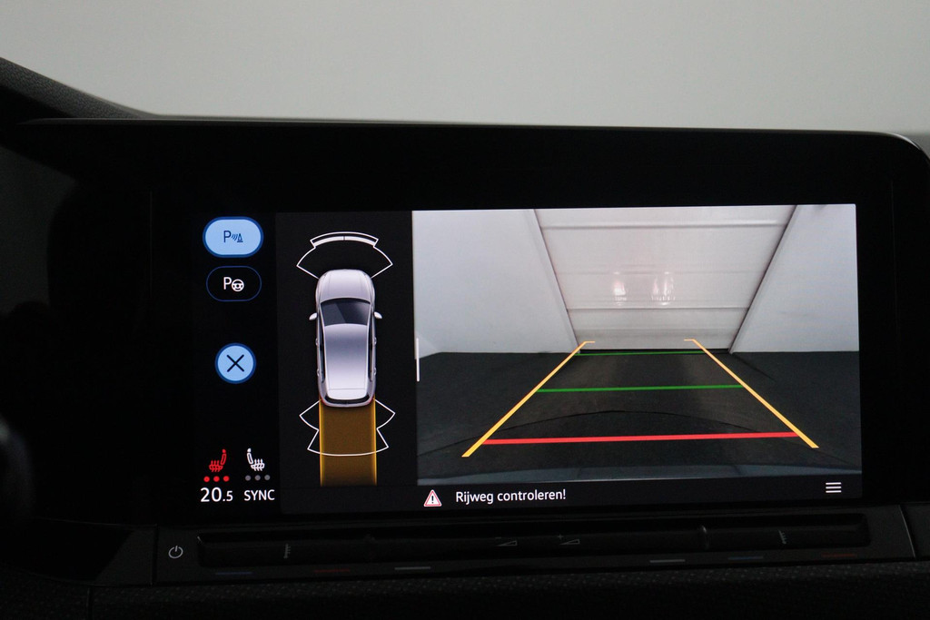 
Volkswagen Golf 1.5 eTSI R-Line (Goed OnderH, Navi, Carplay, Camera, Kuipstoelen, PDC V+A, Adapt Cruise Con, Digitale Teller, Etc) vol									