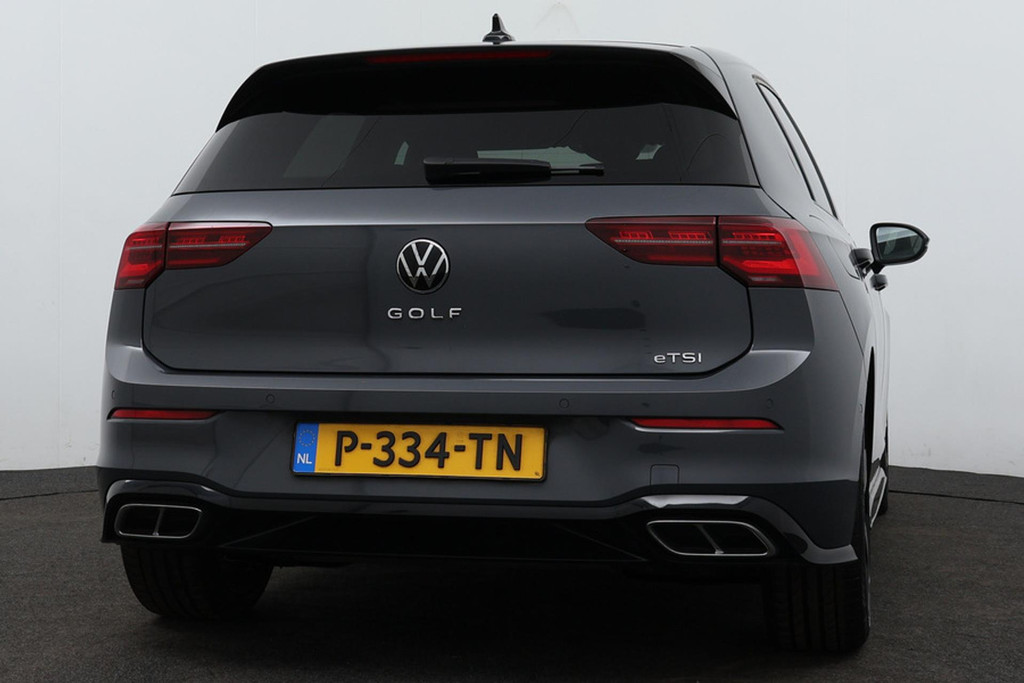 
Volkswagen Golf 1.5 eTSI R-Line (Goed OnderH, Navi, Carplay, Camera, Kuipstoelen, PDC V+A, Adapt Cruise Con, Digitale Teller, Etc) vol									