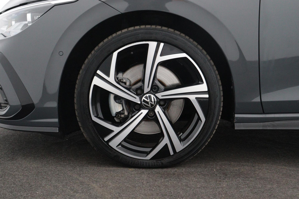 
Volkswagen Golf 1.5 eTSI R-Line (Goed OnderH, Navi, Carplay, Camera, Kuipstoelen, PDC V+A, Adapt Cruise Con, Digitale Teller, Etc) vol									