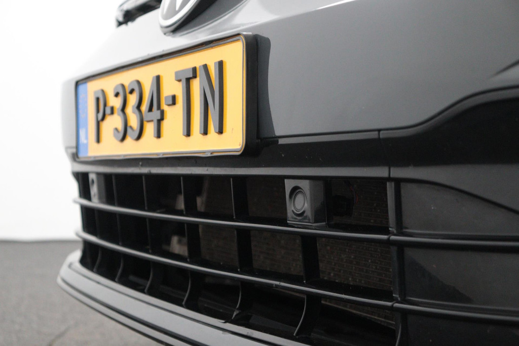 
Volkswagen Golf 1.5 eTSI R-Line (Goed OnderH, Navi, Carplay, Camera, Kuipstoelen, PDC V+A, Adapt Cruise Con, Digitale Teller, Etc) vol									