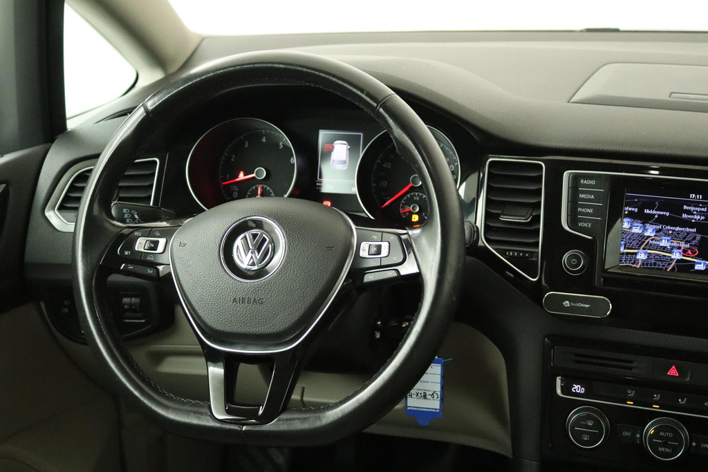 
Volkswagen Golf Sportsvan 1.4 TSI Highline (CRUISE CONTROL, NAVIGATIE, CARPLAY, BLUETOOTH, NL-AUTO) vol									