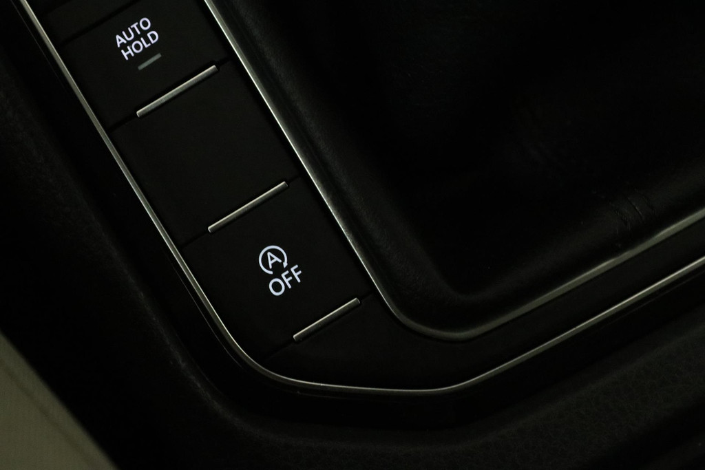 
Volkswagen Golf Sportsvan 1.4 TSI Highline (CRUISE CONTROL, NAVIGATIE, CARPLAY, BLUETOOTH, NL-AUTO) vol									