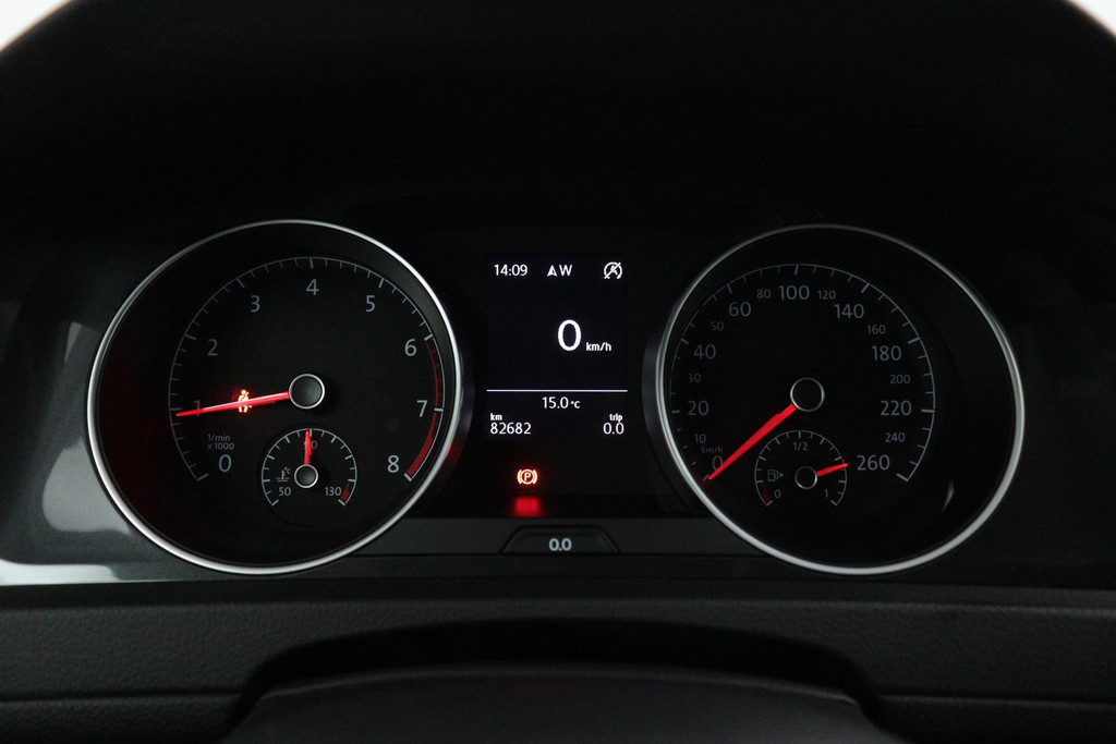 
Volkswagen GOLF Variant 1.5 TSI Comfortline (NAVIGATIE, CAMERA, STOELVERWARMING, PARKEERSENSOREN, CARPLAY, GOED ONDERHOUDEN) vol									