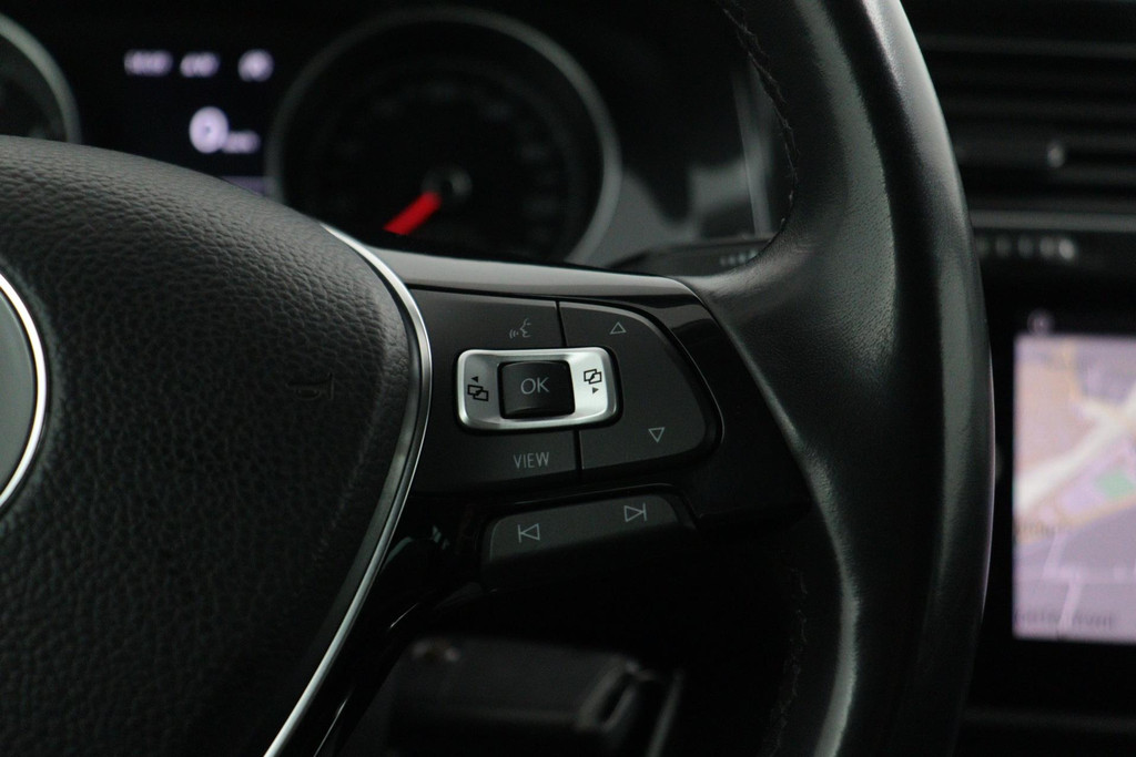 
Volkswagen GOLF Variant 1.5 TSI Comfortline (NAVIGATIE, CAMERA, STOELVERWARMING, PARKEERSENSOREN, CARPLAY, GOED ONDERHOUDEN) vol									