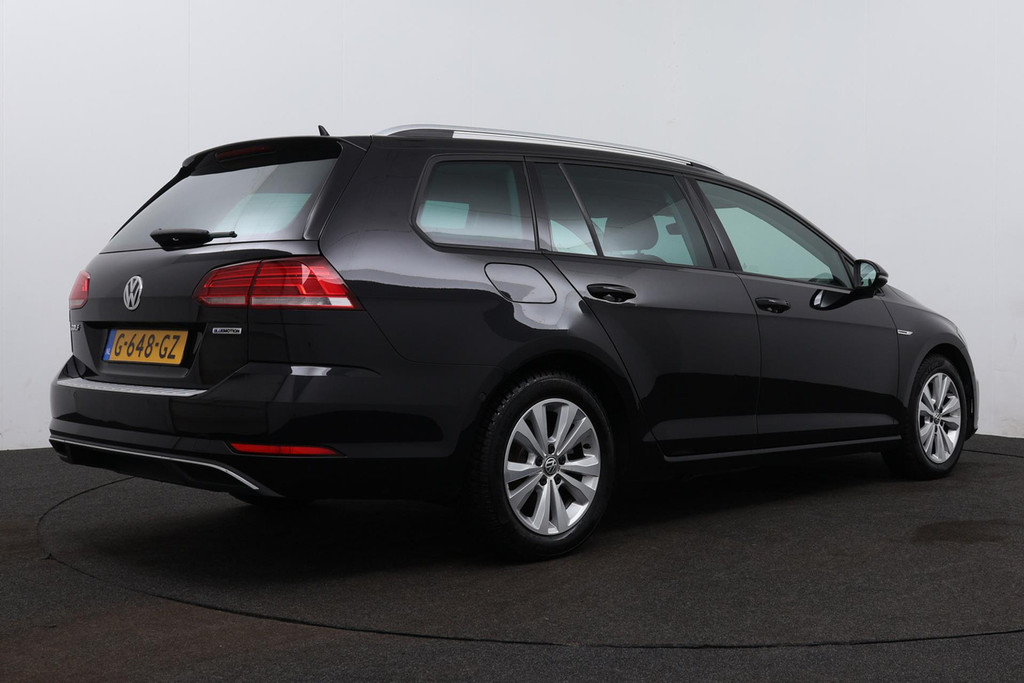 
Volkswagen GOLF Variant 1.5 TSI Comfortline (NAVIGATIE, CAMERA, STOELVERWARMING, PARKEERSENSOREN, CARPLAY, GOED ONDERHOUDEN) vol									