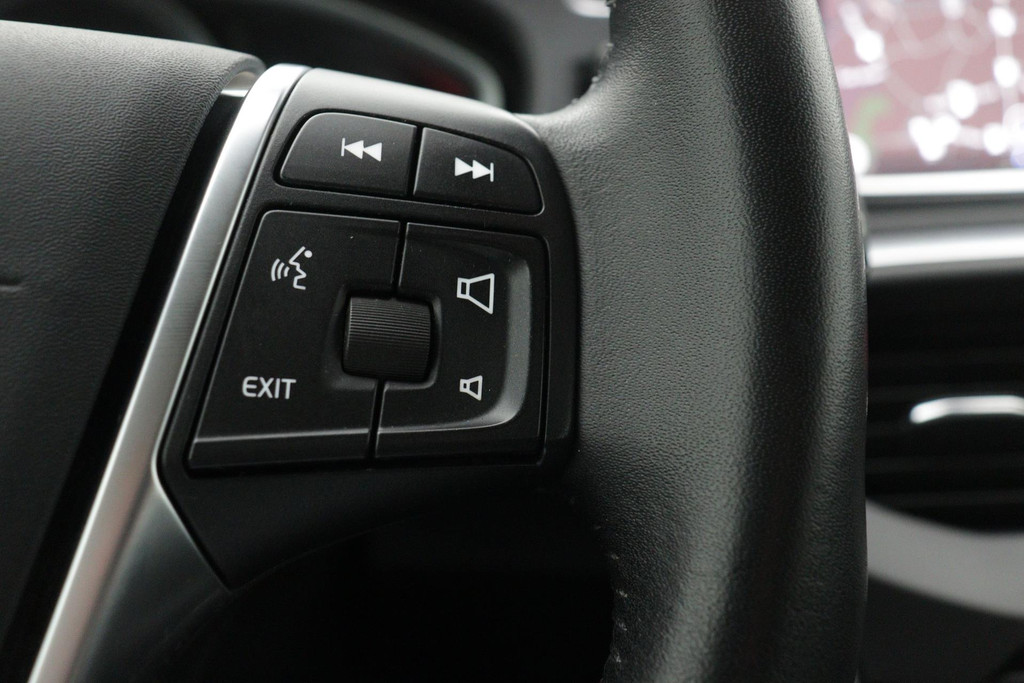 
Volvo V40 1.5 T2 Polar+ Automaat (NAVIGATIE, ACHTERUITRIJCAMERA, STOELVERWARMING, 1e EIGENAAR, GOED ONDERHOUDEN) vol									