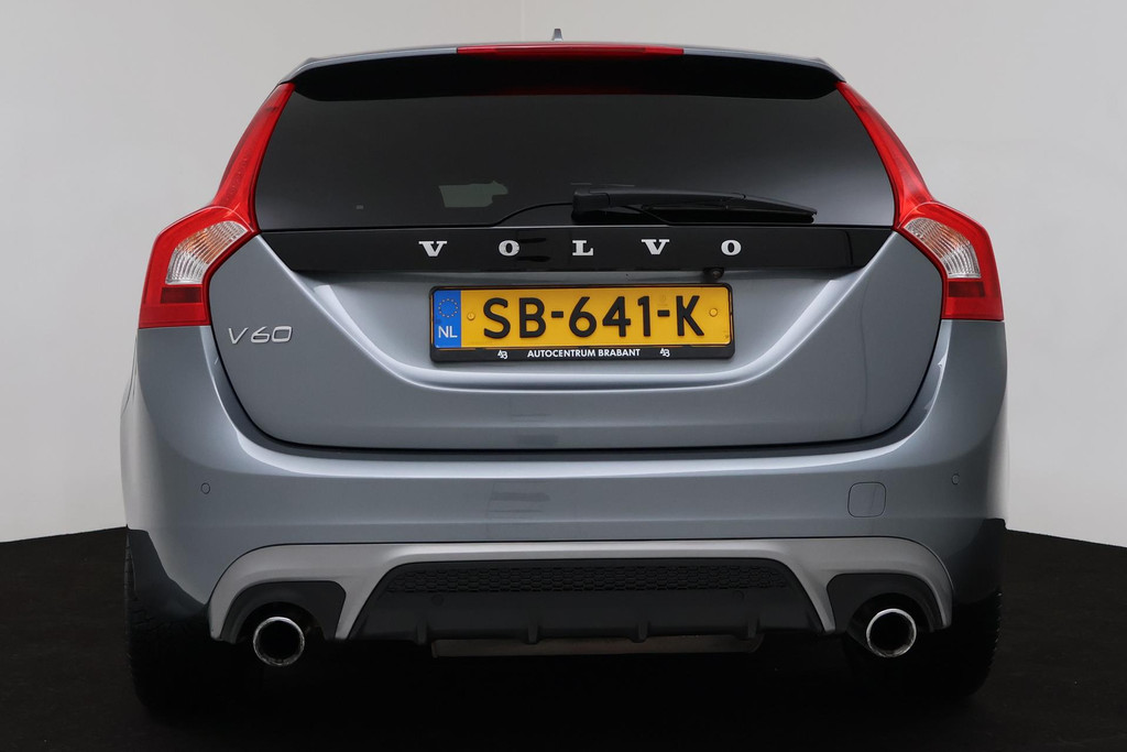 
Volvo V60 2.0 T4 Business Sport (PANORAMADAK, STOELVERWARMING, CAMERA, LEER, PARKEERSENSOREN, NL-AUTO, GOED ONDERHOUDEN) vol									