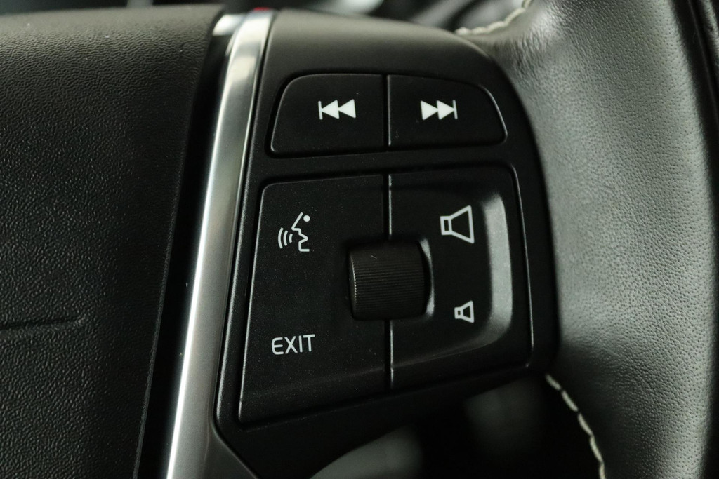 
Volvo V60 2.0 T4 Business Sport (PANORAMADAK, STOELVERWARMING, CAMERA, LEER, PARKEERSENSOREN, NL-AUTO, GOED ONDERHOUDEN) vol									