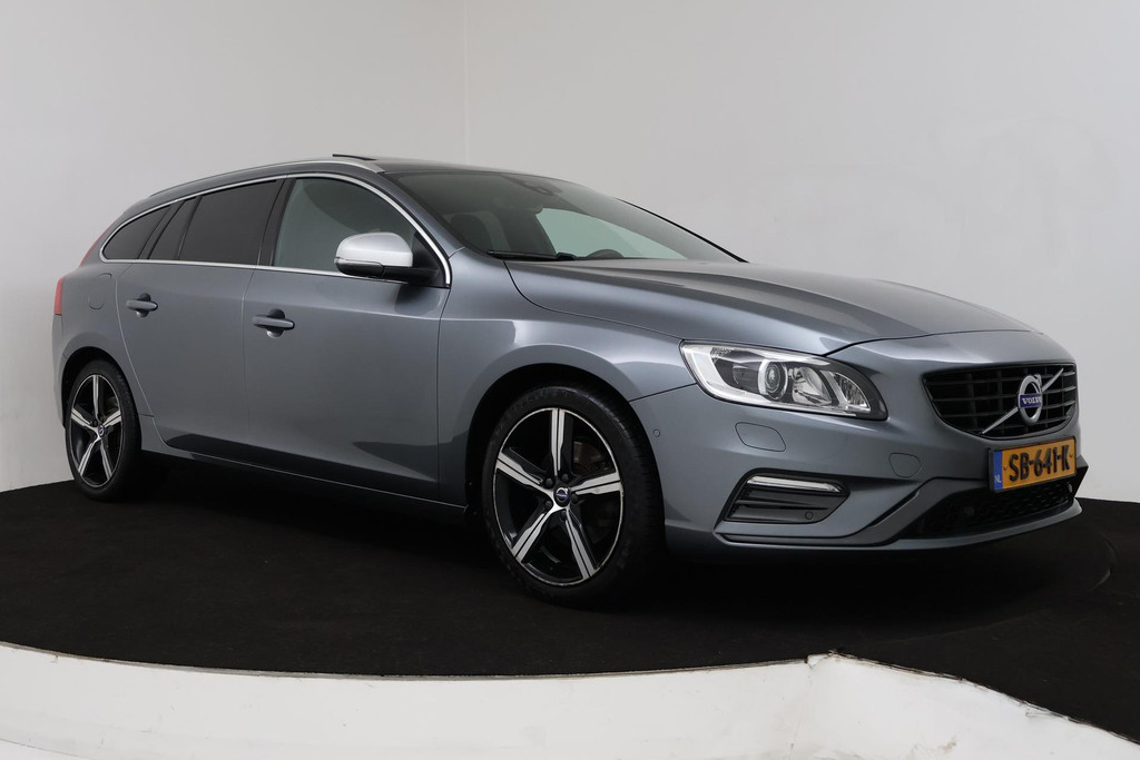 
Volvo V60 2.0 T4 Business Sport (PANORAMADAK, STOELVERWARMING, CAMERA, LEER, PARKEERSENSOREN, NL-AUTO, GOED ONDERHOUDEN) vol									
