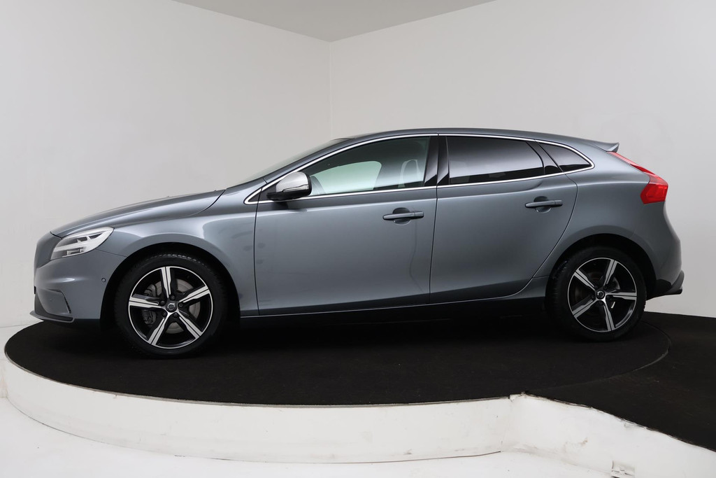 
Volvo V40 1.5 T3 Polar+ Sport (ACHTERUITRIJCAMERA, STOELVERWARMING, NAVI, CRUISE, PARKEERSENSOREN, AUTOMAAT, GOED ONDERHOUDEN) vol									