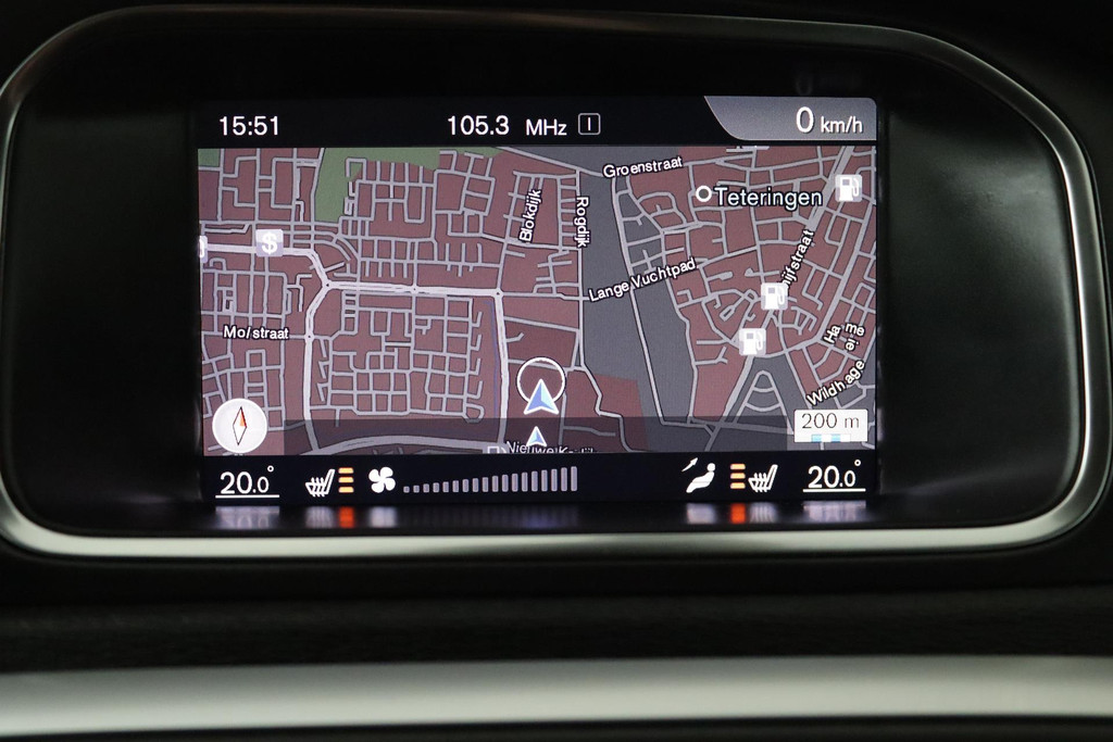 
Volvo V40 2.0 T4 Business Sport Automaat (TREKHAAK, NAVIGATIE, STOELVERWARMING, CRUISE CONTROL, NL-AUTO) vol									