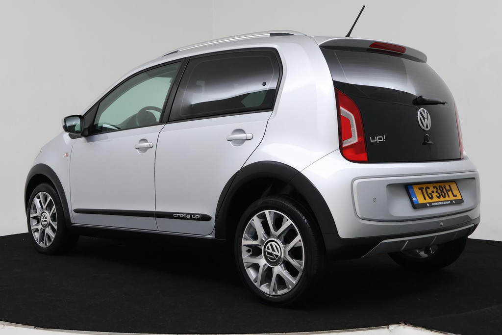 
Volkswagen up! 1.0 cross up! BlueMotion (STOELVERWARMING, NAVIGATIE, PARKEERSENSOREN, CRUISE CONTROL, MULTIMEDIA) vol									