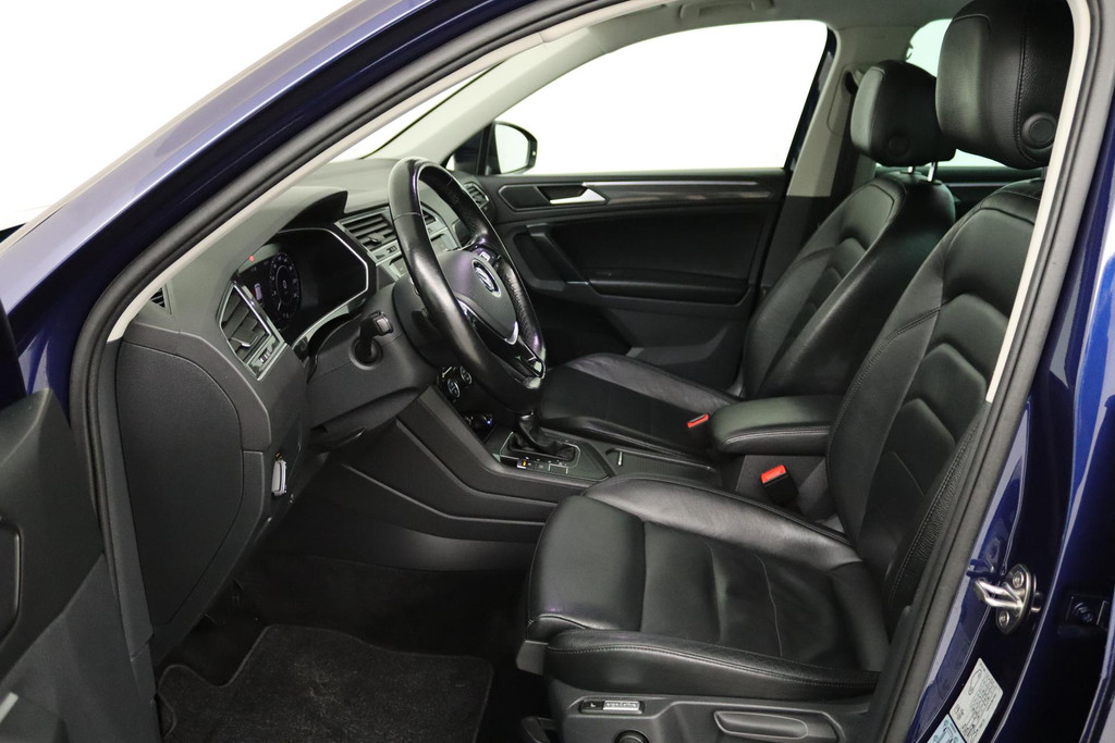 
Volkswagen Tiguan 1.4 TSI ACT Highline (PANORAMADAK, TREKHAAK, STOELVERWARMING, LEER, PARKEERSENSOREN, GOED ONDERHOUDEN) vol									