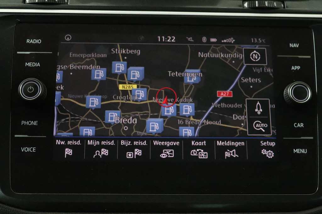
Volkswagen Tiguan 1.4 TSI ACT Highline (PANORAMADAK, TREKHAAK, STOELVERWARMING, LEER, PARKEERSENSOREN, GOED ONDERHOUDEN) vol									