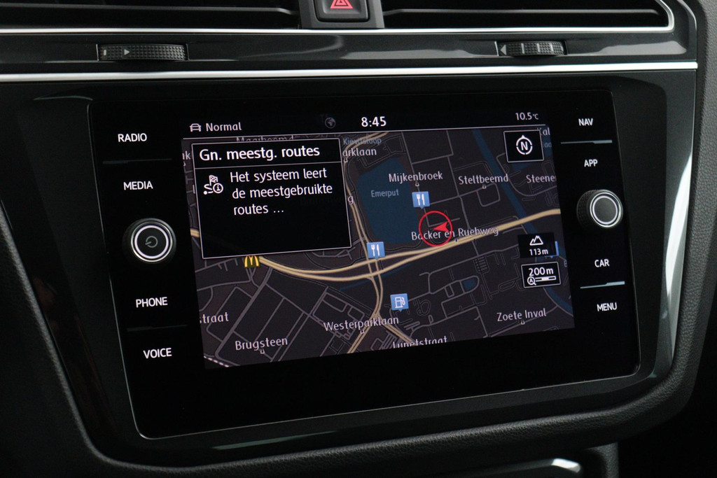 
Volkswagen Tiguan 1.5 TSI ACT Highline Business R Automaat (Goed ondH, Navi, PDC, Adaptive, Virtual Cockpit, NL-auto) vol									