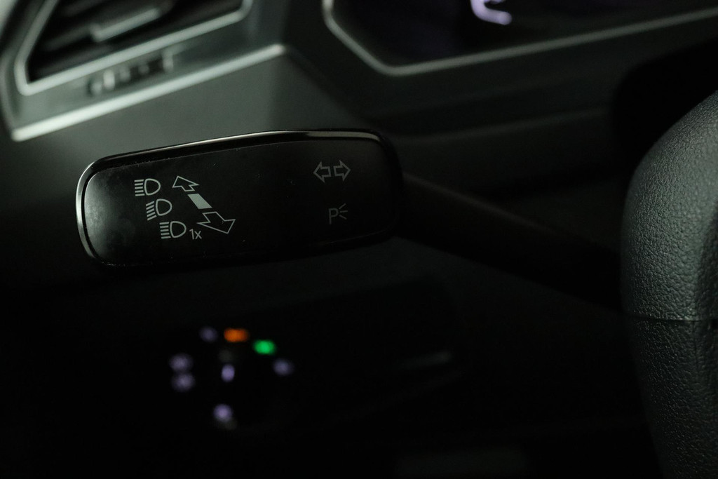 
Volkswagen Tiguan 1.5 TSI ACT Highline R Automaat (PANORAMADAK, DIGITALE COCKPIT, CLIMA, STOELVERWARMING, 1e EIGENAAR) vol									