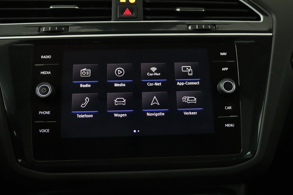 
Volkswagen Tiguan 1.5 TSI ACT Highline R Automaat (PANORAMADAK, DIGITALE COCKPIT, CLIMA, STOELVERWARMING, 1e EIGENAAR) vol									