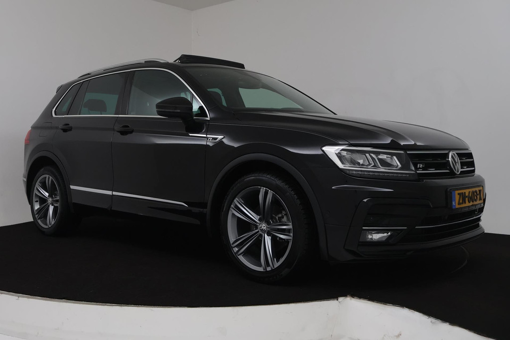 
Volkswagen Tiguan 1.5 TSI ACT Highline R Automaat (PANORAMADAK, DIGITALE COCKPIT, CLIMA, STOELVERWARMING, 1e EIGENAAR) vol									