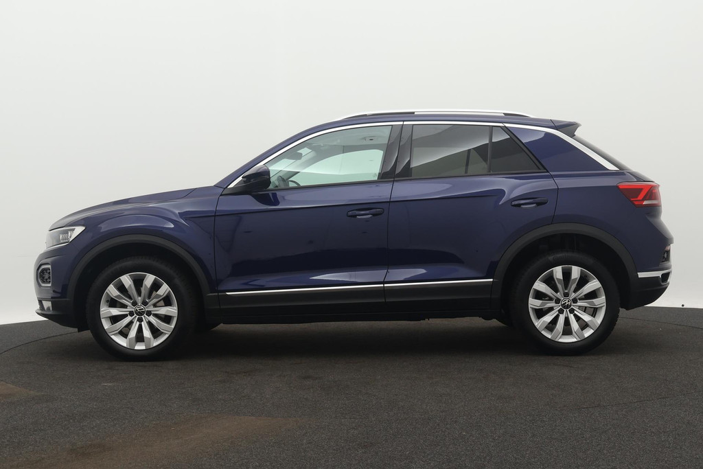 
Volkswagen T-Roc 1.5 TSI Sport Automaat (PANORAMADAK, DIGITALE COCKPIT, CAMERA, STOELVEWRARMING, 1e EIGENAAR, GOED ONDEROUDEN) vol									