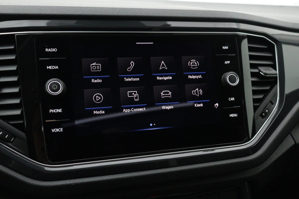 
Volkswagen T-Roc 1.5 TSI Sport Automaat (PANORAMADAK, DIGITALE COCKPIT, CAMERA, STOELVEWRARMING, 1e EIGENAAR, GOED ONDEROUDEN) vol									