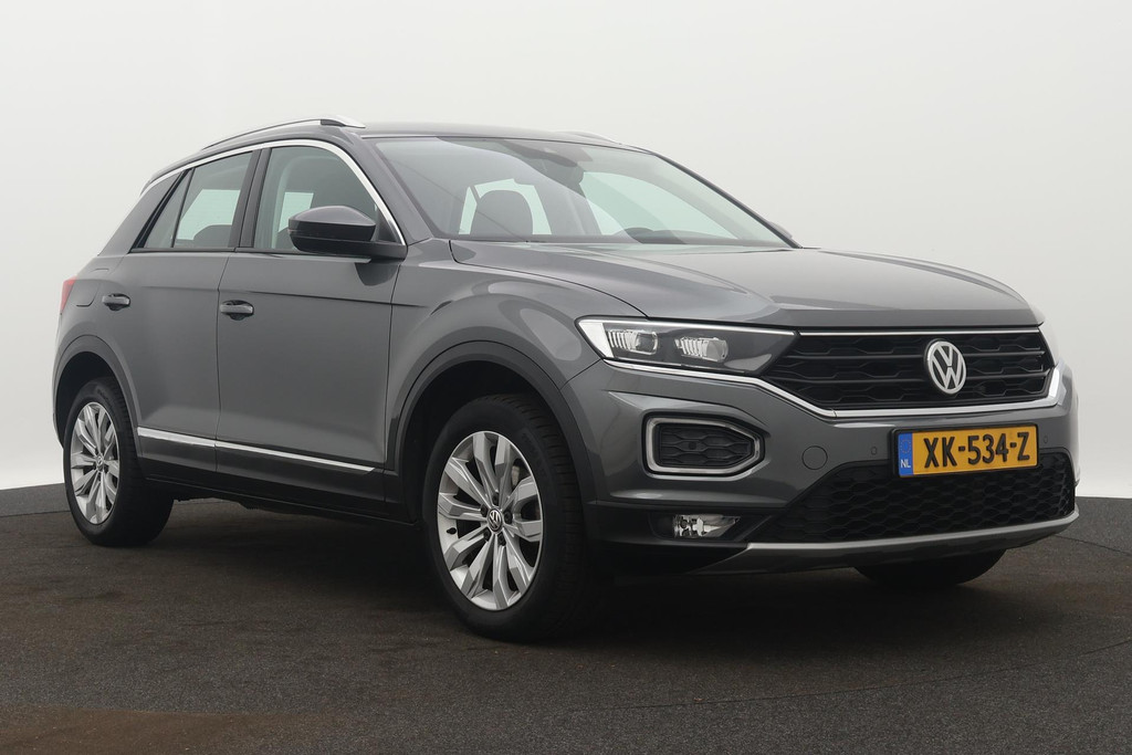 
Volkswagen T-Roc 1.5 TSI Sport Automaat (DIGITALE COCKPIT, ADAPTIVE CRUISE, CARPLAY, NAVIGATIE, PDC, TREKHAAK, 1e EIGENAAR) vol									