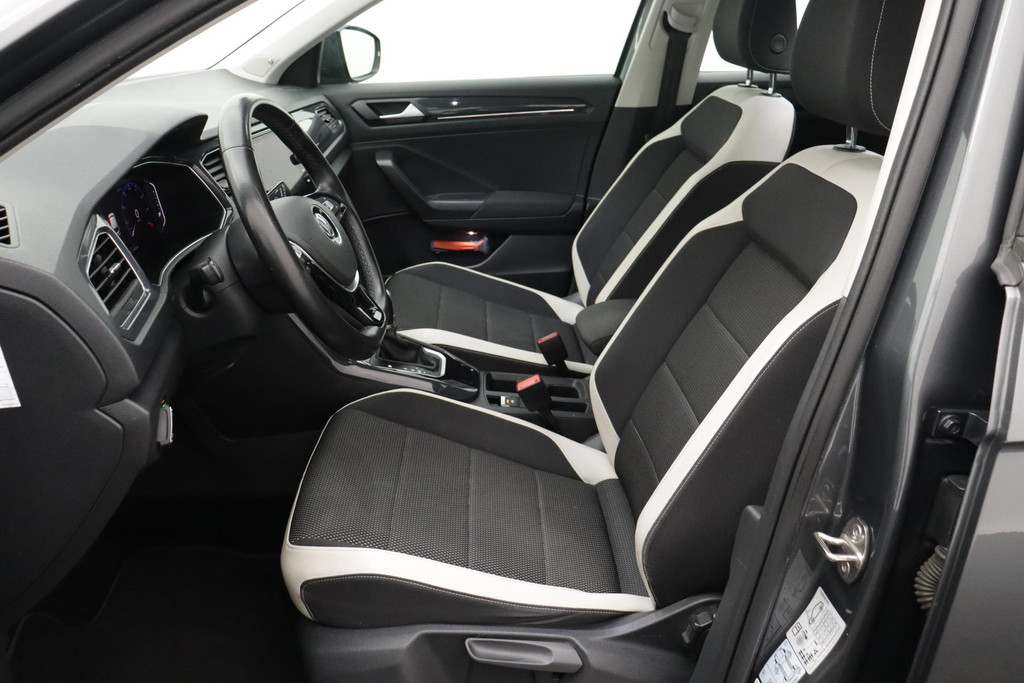 
Volkswagen T-Roc 1.5 TSI Sport Automaat (DIGITALE COCKPIT, ADAPTIVE CRUISE, CARPLAY, NAVIGATIE, PDC, TREKHAAK, 1e EIGENAAR) vol									