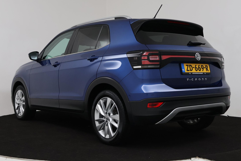 
Volkswagen T-Cross 1.0 TSI Style (ACHTERUITRIJCAMERA, NAVIGATIE, PARKEERSENSOREN, CRUISE ADAPTIEF, CARPLAY, GOED ONDERHOUDEN) vol									