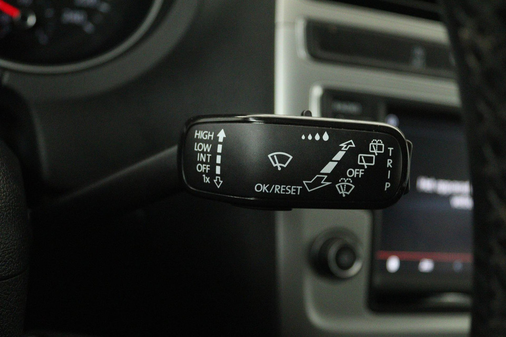 
Volkswagen Polo 1.0 BlueMotion (NAVIGATIE, CARPLAY, BLUETOOTH, AIRCO, CRUISE CONTROL, NL-AUTO, GOED ONDERHOUDEN) vol									