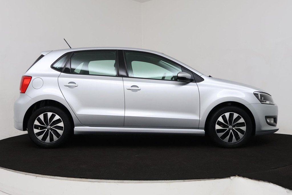 
Volkswagen Polo 1.0 BlueMotion (NAVIGATIE, CARPLAY, BLUETOOTH, AIRCO, CRUISE CONTROL, NL-AUTO, GOED ONDERHOUDEN) vol									