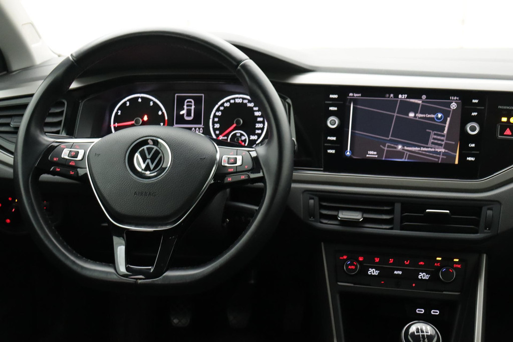 
Volkswagen Polo 1.0 TSI Comfortline Business (NAVIGATIE, CARPLAY, CLIMA, PARKEERSENSOREN, CRUISE, 1e EIGENAAR, GOED ONDERHOUDEN) vol									